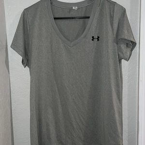 under armor drifit tshirt size large